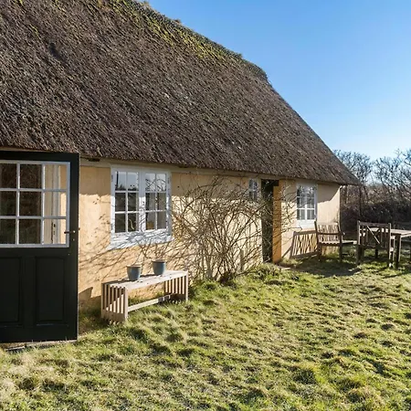 Hébergement de vacances 4 Bedroom Gorgeous In *